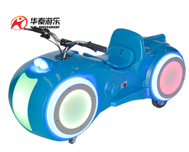 广场太子摩托车(白色)         