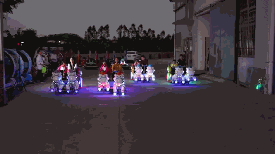 1534326867653222.gif 梦幻马车_clip.gif